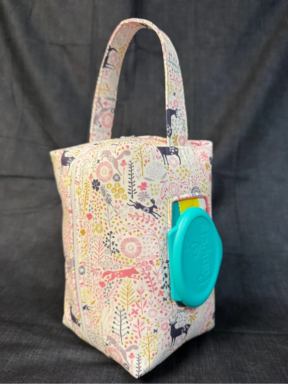 Wildlife Animals Wipes Tote